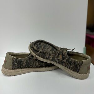 Hey Dude Textured Brown and Tan Loafers